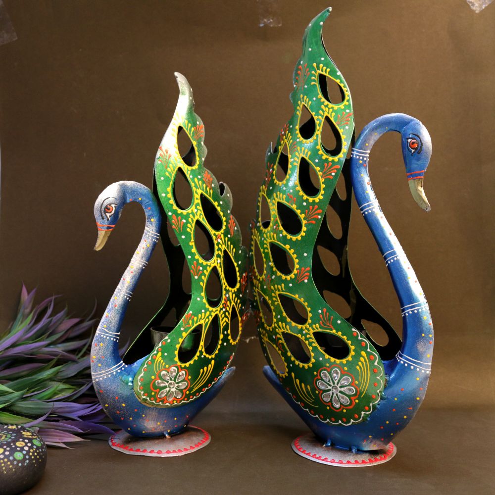 IRON PAINTED TEA LIGHT DUCK