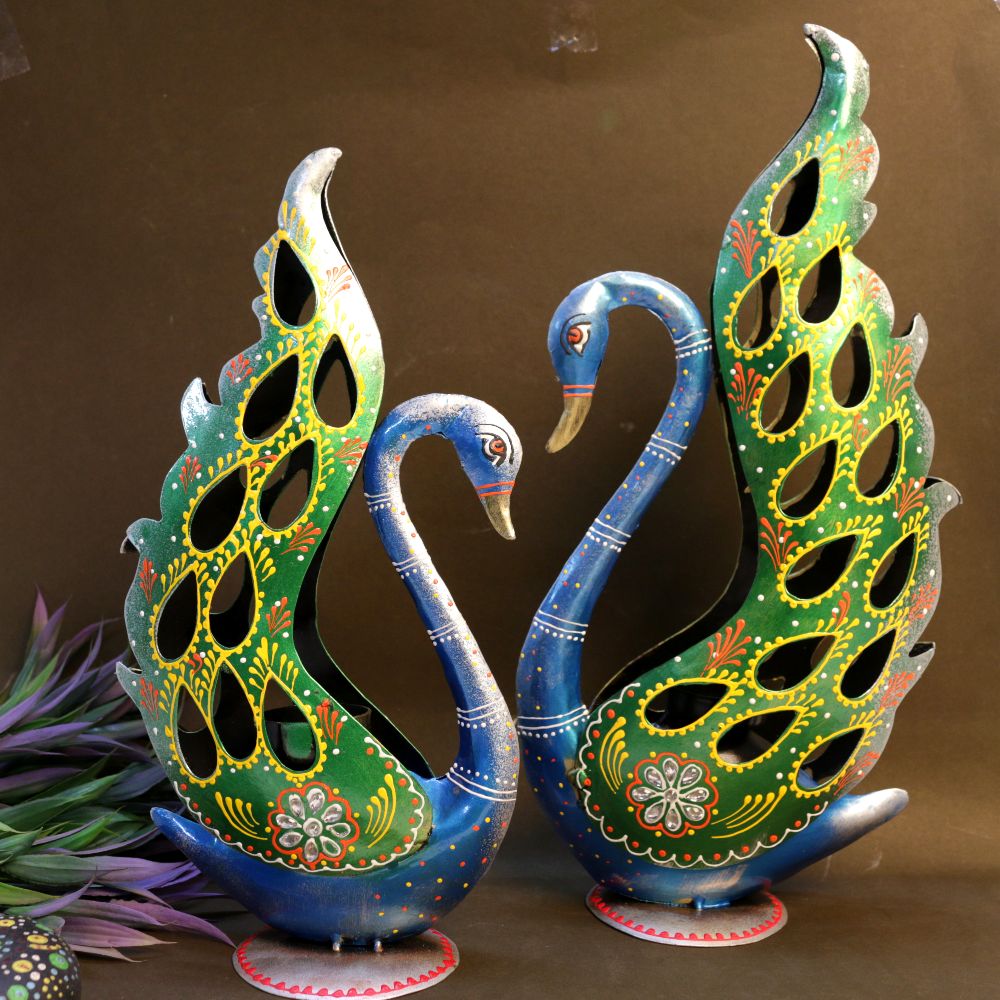 IRON PAINTED TEA LIGHT DUCK
