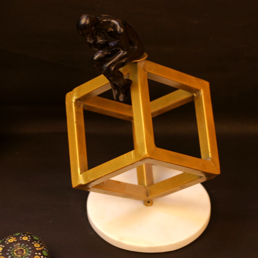 IRON TABLE DECOR THINKING MEN ON CUBE