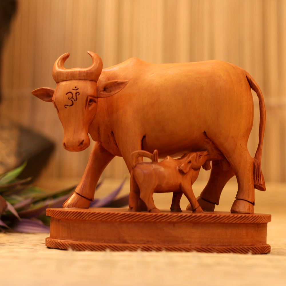 WOODEN HANDICRAFTD COW - CALF 6"