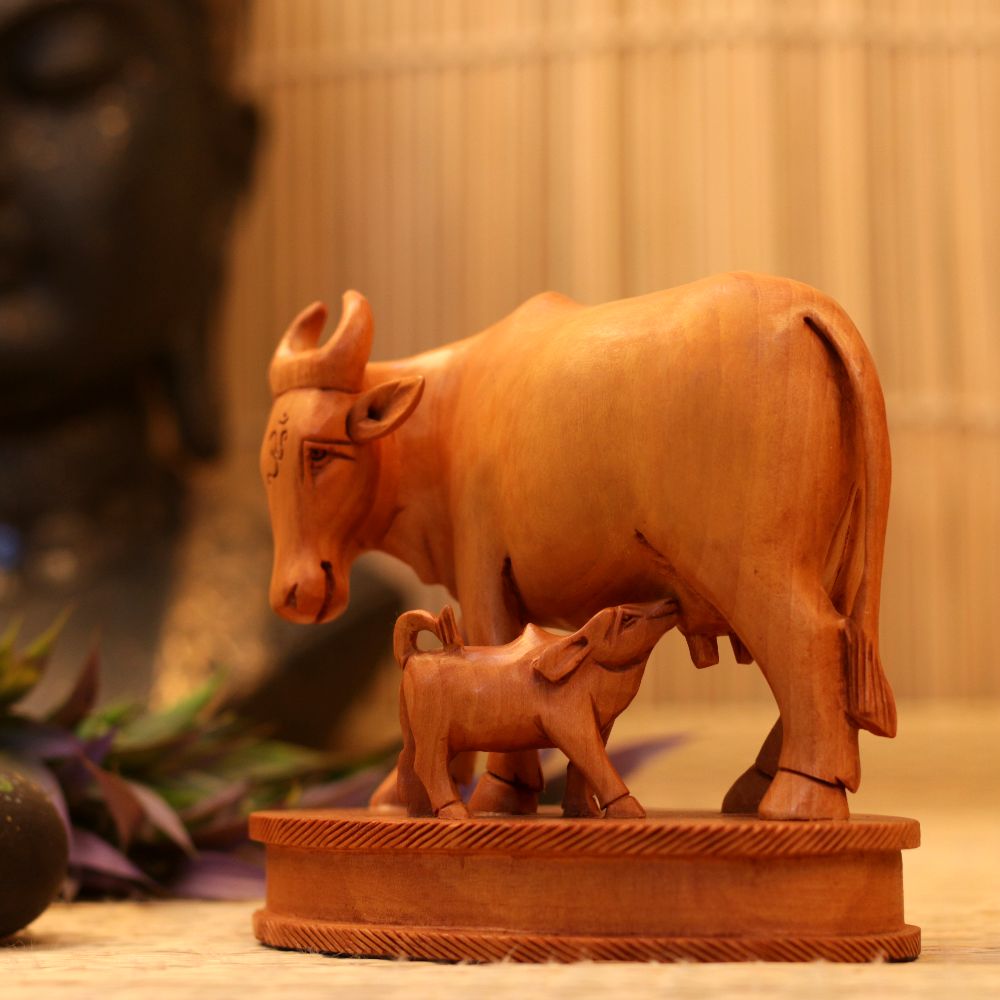 WOODEN HANDICRAFTD COW - CALF 6"